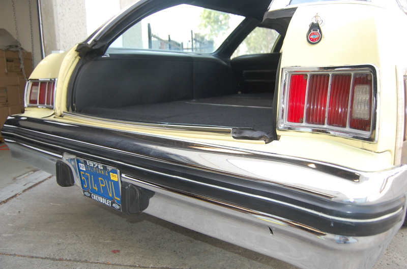 Illustration for article titled For $34,800, This 1976 Chevy Caprice Estate Comes With A Boat